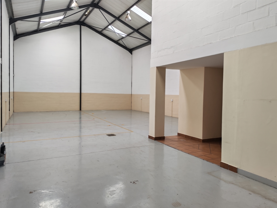 To Let Commercial Property for Rent in Asla Park Western Cape